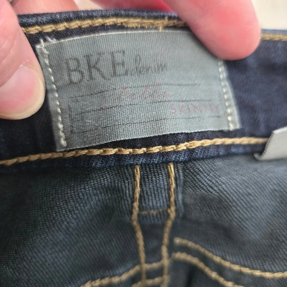 BKE Stella Skinny Jeans Dark Wash Raw Hem Frayed Denim 26R Womens 26 x 31.5